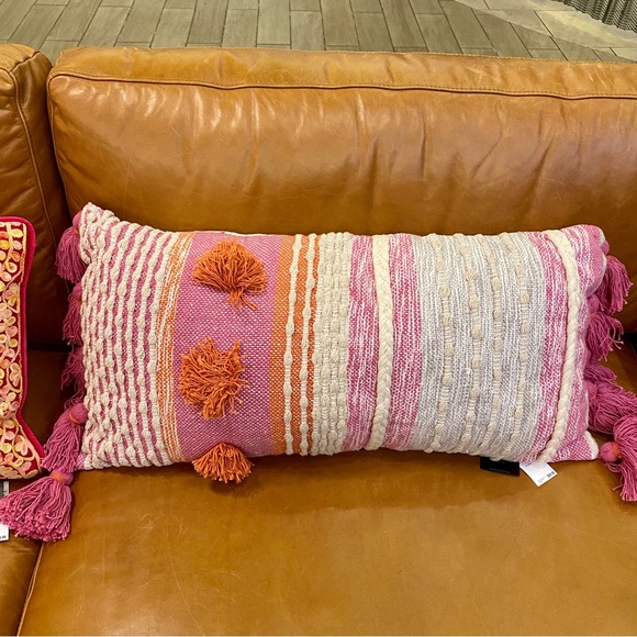 Magaschoni Accents Nwt Pair Of Magaschoni Home Boho Accent Pillows